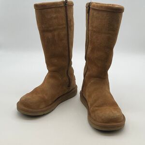 UGG Women’s Tall Zip Boots Sz 6 Chestnut Brown Suede Shearling Lined Winter Cozy